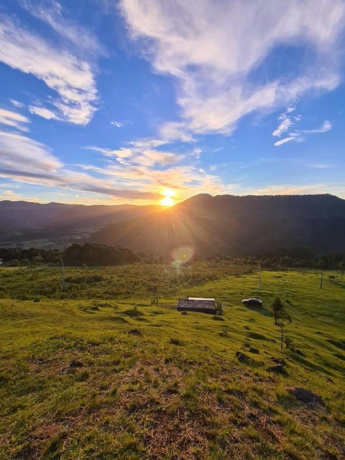 Ap. Shalom. Pousada Colina Dos Ventos Urubici Buitenkant foto